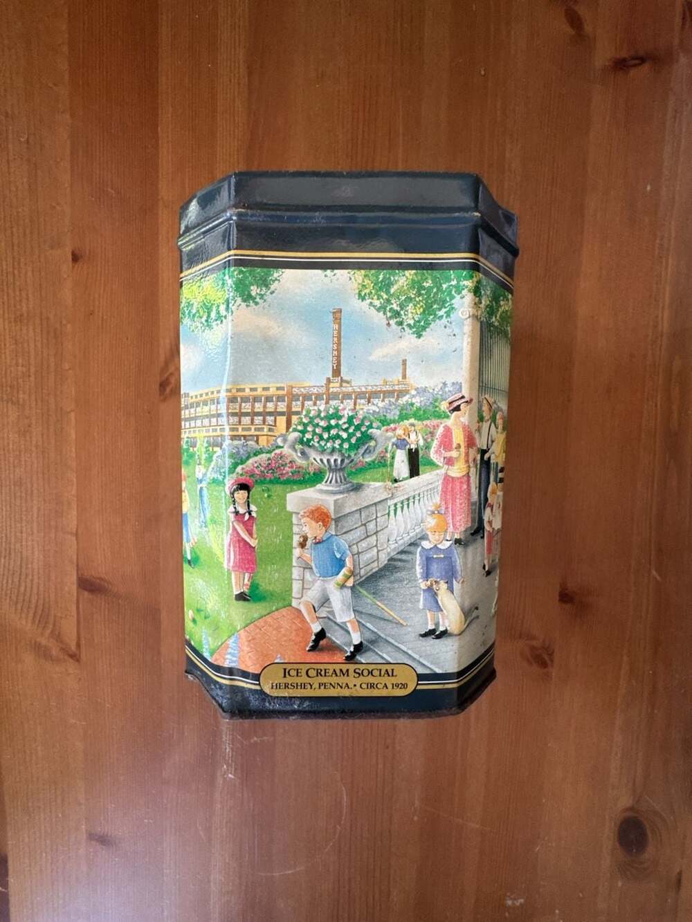 Vintage 1994 Hershey's Hometown Series Canister #10 Ice Cream Social Tin | No To